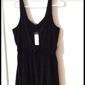 BCBG flowy black sleeveless dress